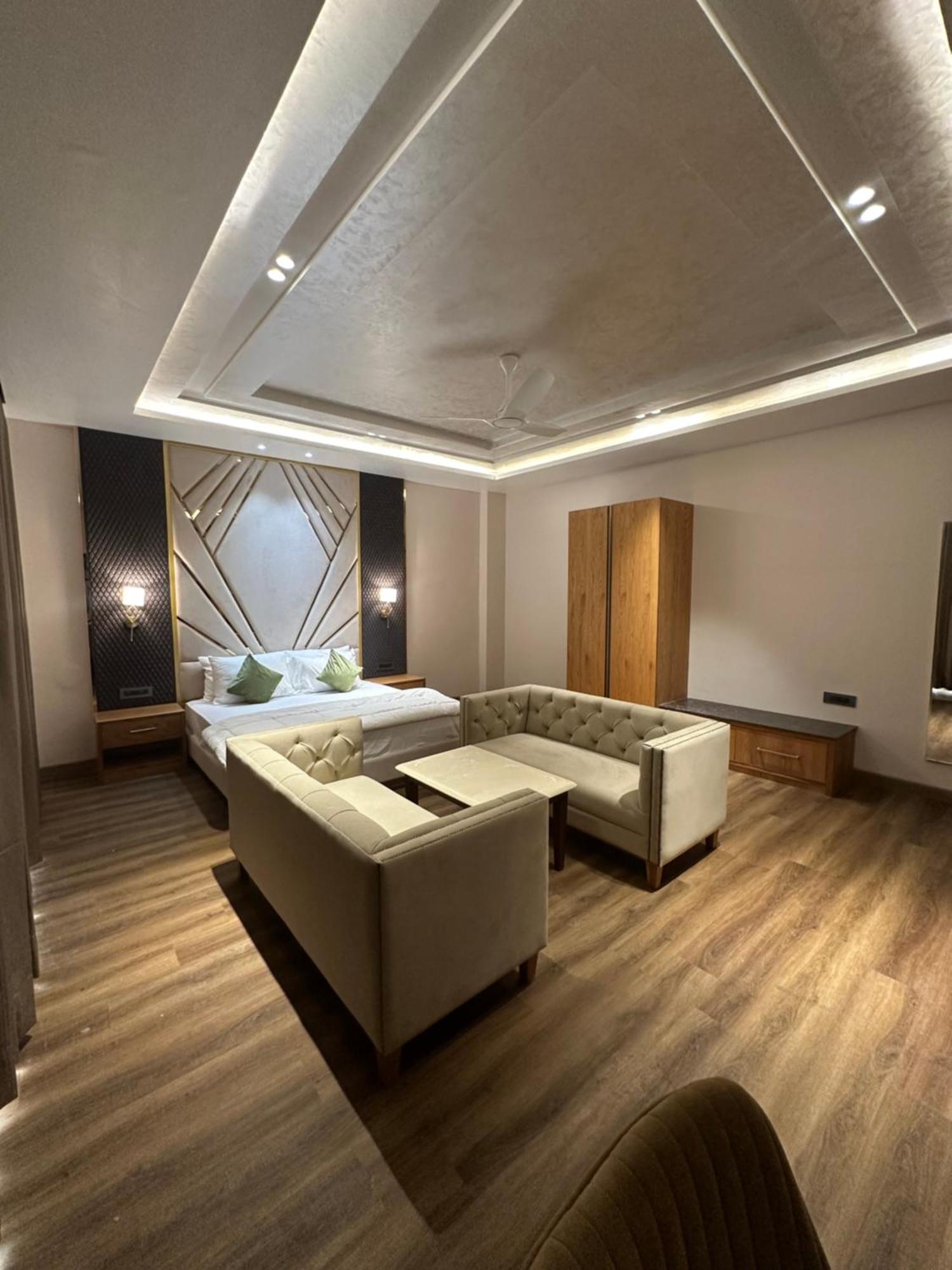 Mayur Simran Rajpura Exterior photo